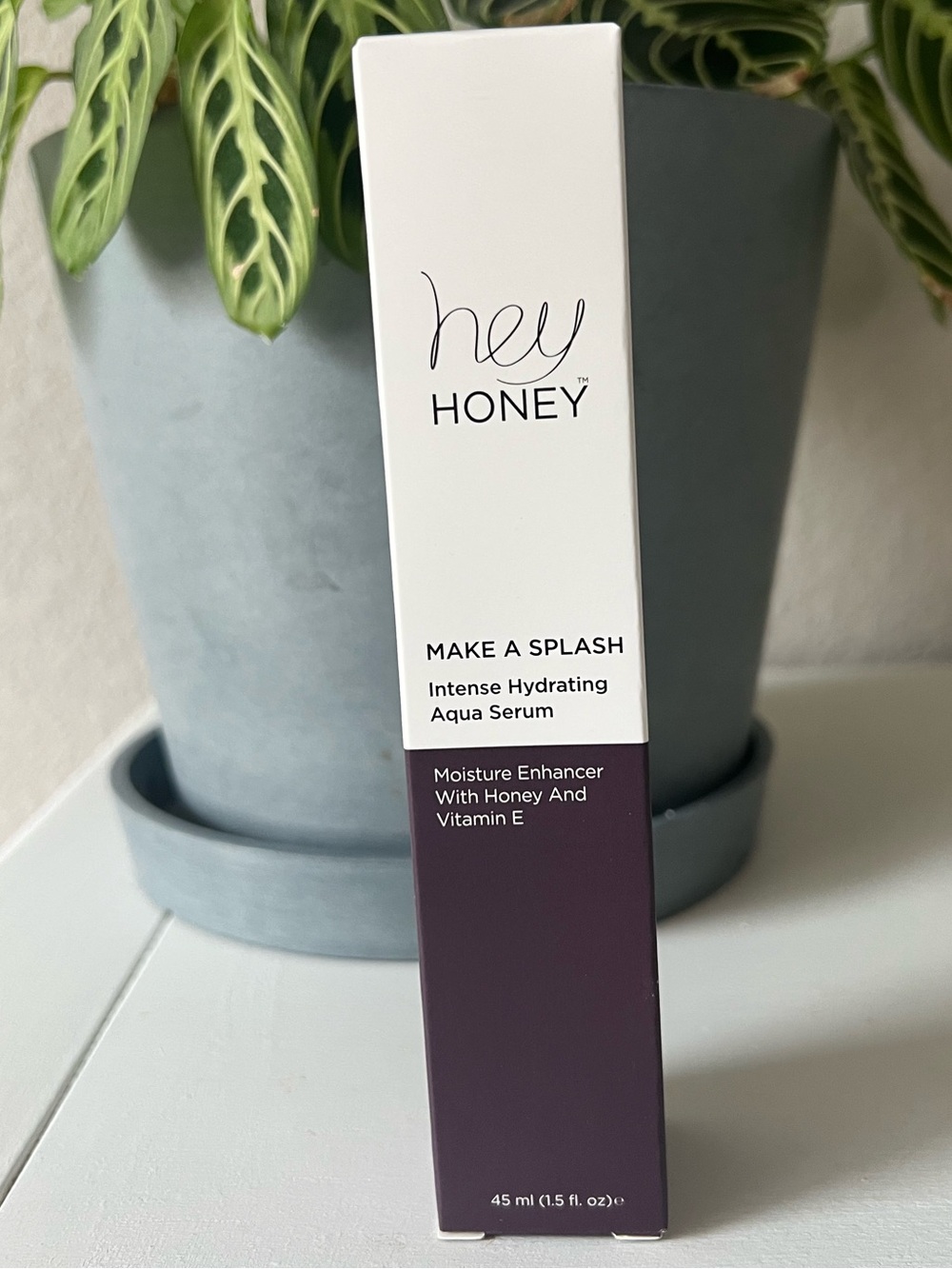 New in Box - Make A Splash Intense Hydrating Aqua Serum